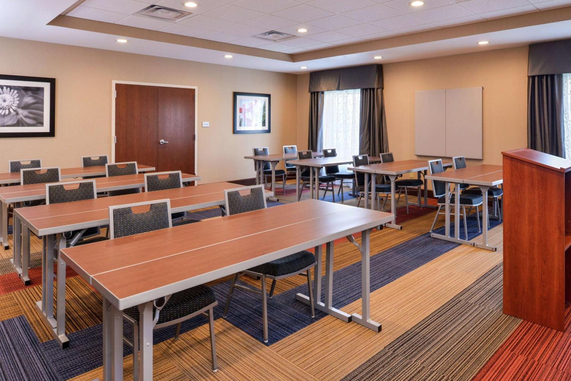 Hampton Inn & Suites By Hilton Lonoke Ngoại thất bức ảnh